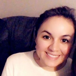 Meet your Posher, Crystal